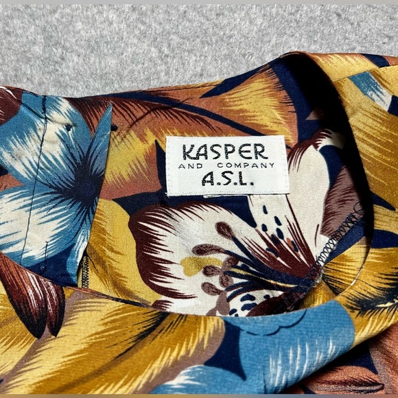 Kasper Women’s Floral Blouse XL Multicolor Short Sleeve Boxy Career Top - Picture 6 of 9